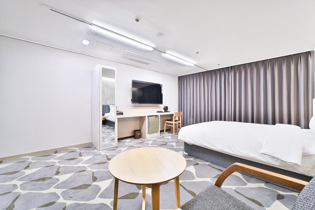 Hotel Haydn Busan Exteriör bild