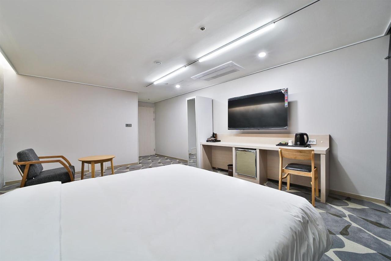 Hotel Haydn Busan Exteriör bild