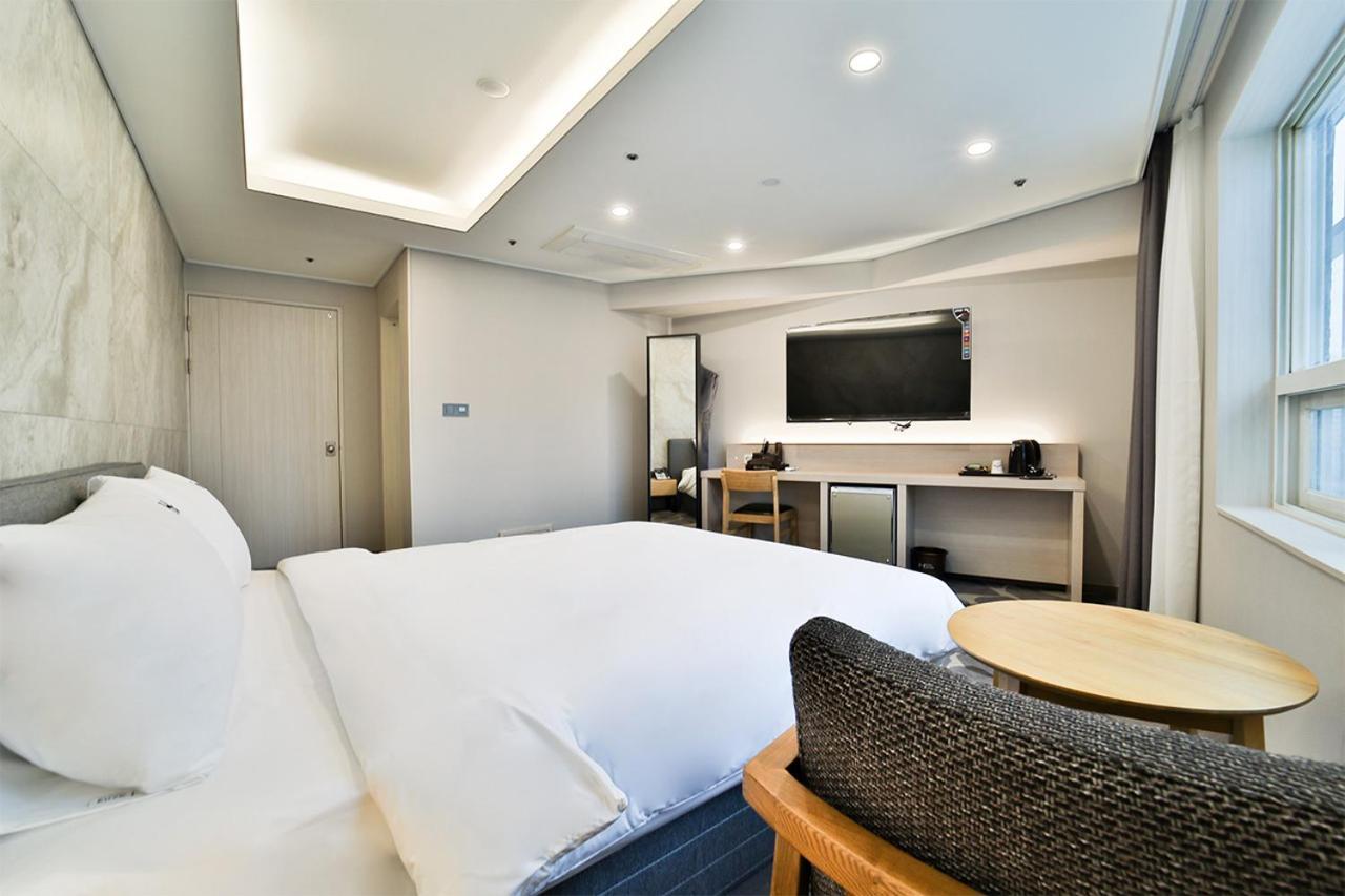 Hotel Haydn Busan Exteriör bild